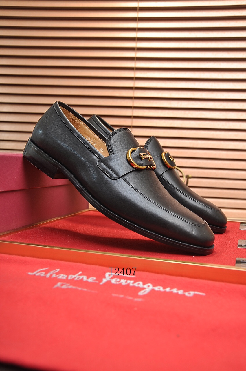 Ferragamo sz38-44 658